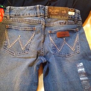 NWT Women's Wrangler BootCut Sadie Jeans